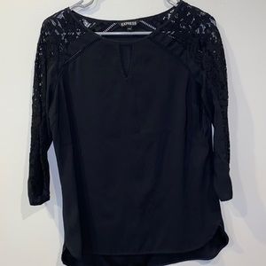 Black express 3/4 lace sleeves